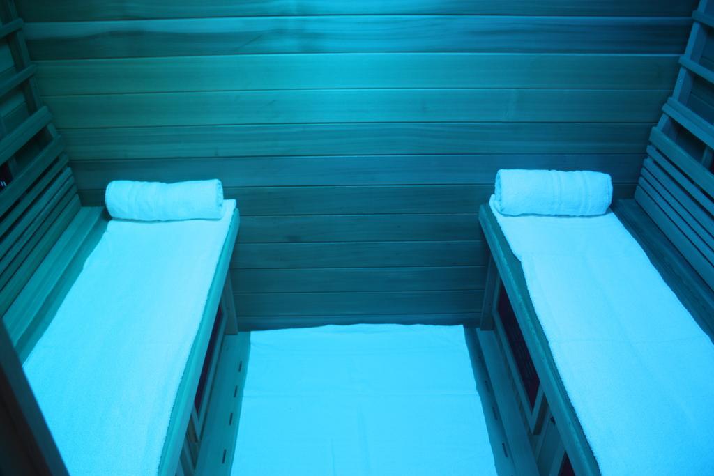 Latitude Ouest Hotel Restaurant & Spa ロクロナン エクステリア 写真