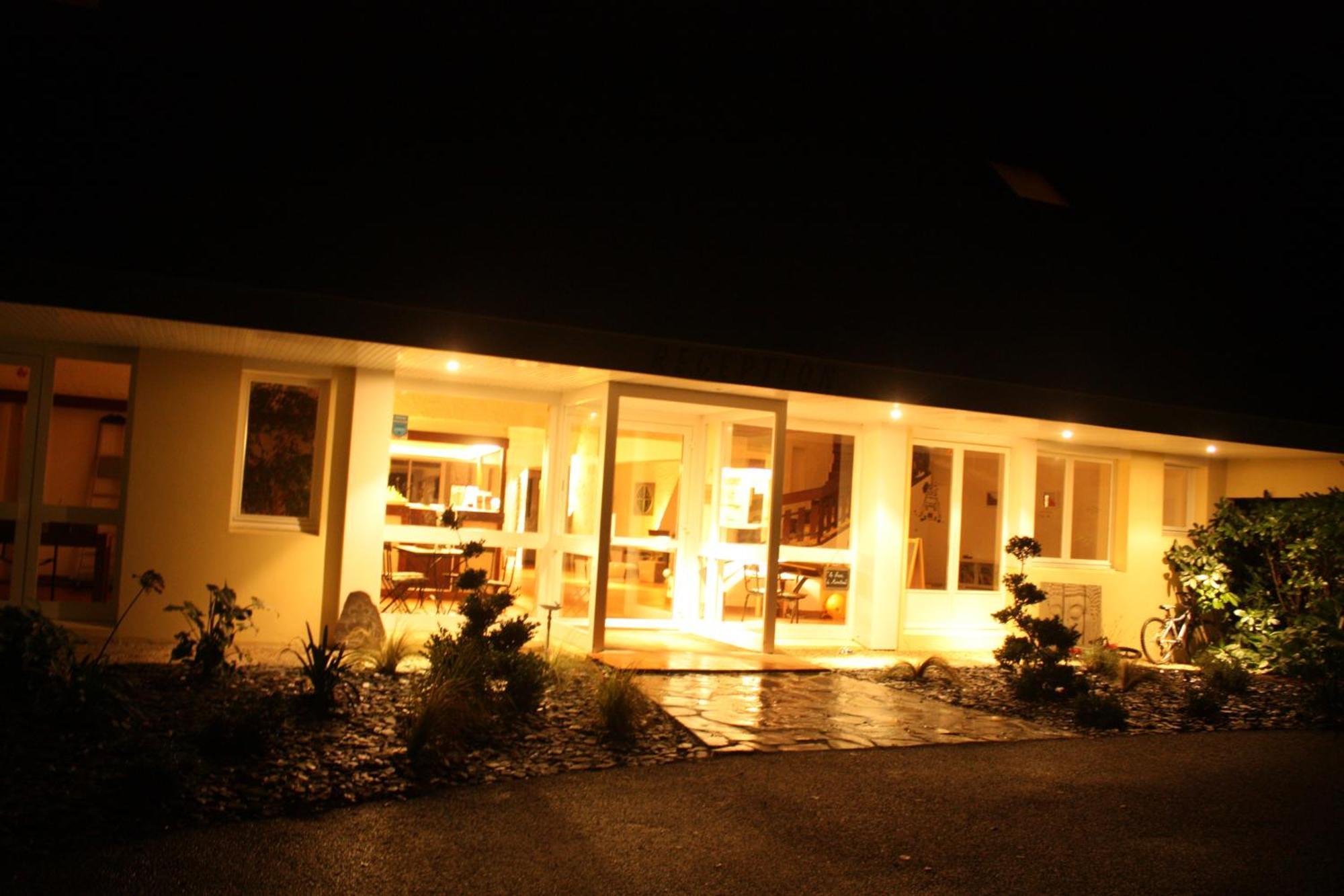 Latitude Ouest Hotel Restaurant & Spa ロクロナン エクステリア 写真