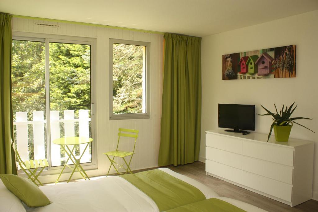 Latitude Ouest Hotel Restaurant & Spa ロクロナン 部屋 写真