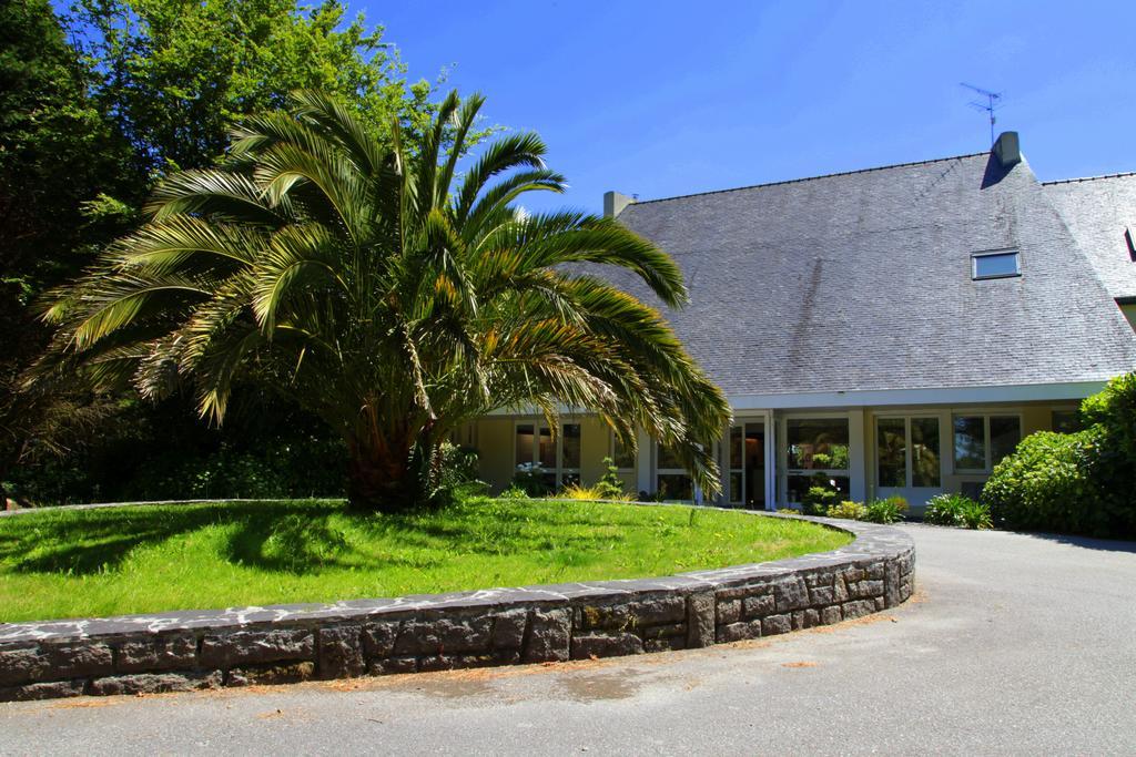 Latitude Ouest Hotel Restaurant & Spa ロクロナン エクステリア 写真