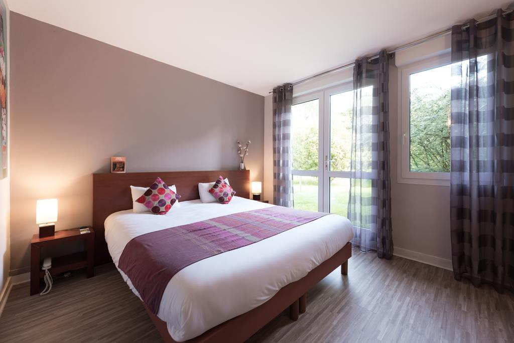 Latitude Ouest Hotel Restaurant & Spa ロクロナン エクステリア 写真