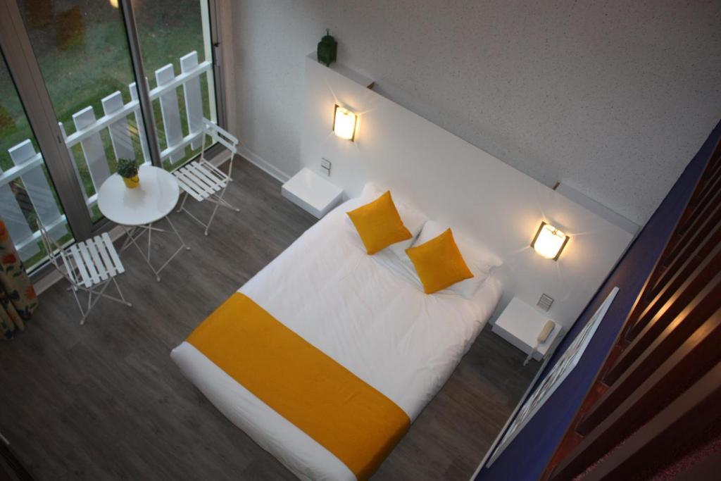 Latitude Ouest Hotel Restaurant & Spa ロクロナン 部屋 写真