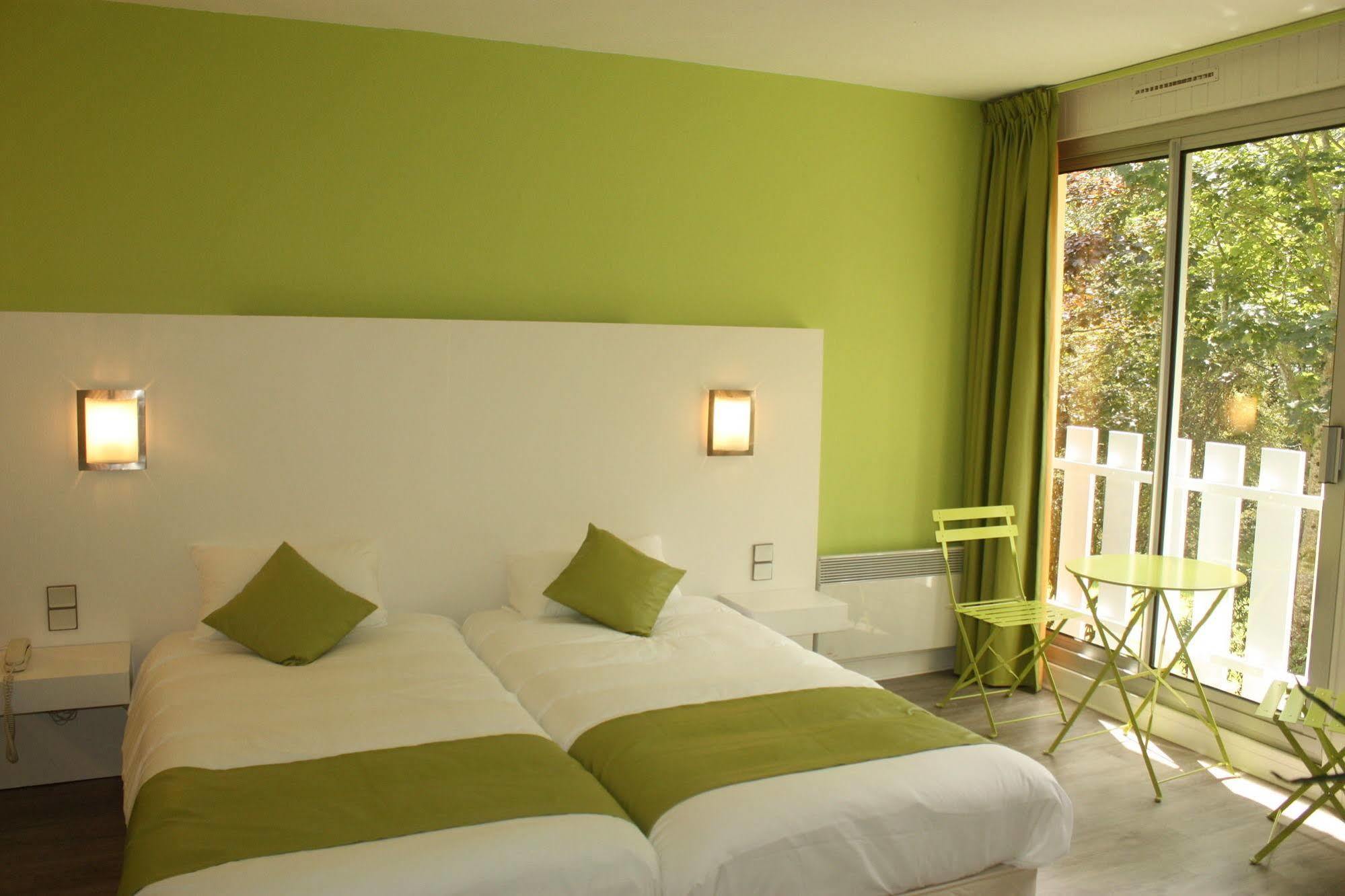 Latitude Ouest Hotel Restaurant & Spa ロクロナン エクステリア 写真