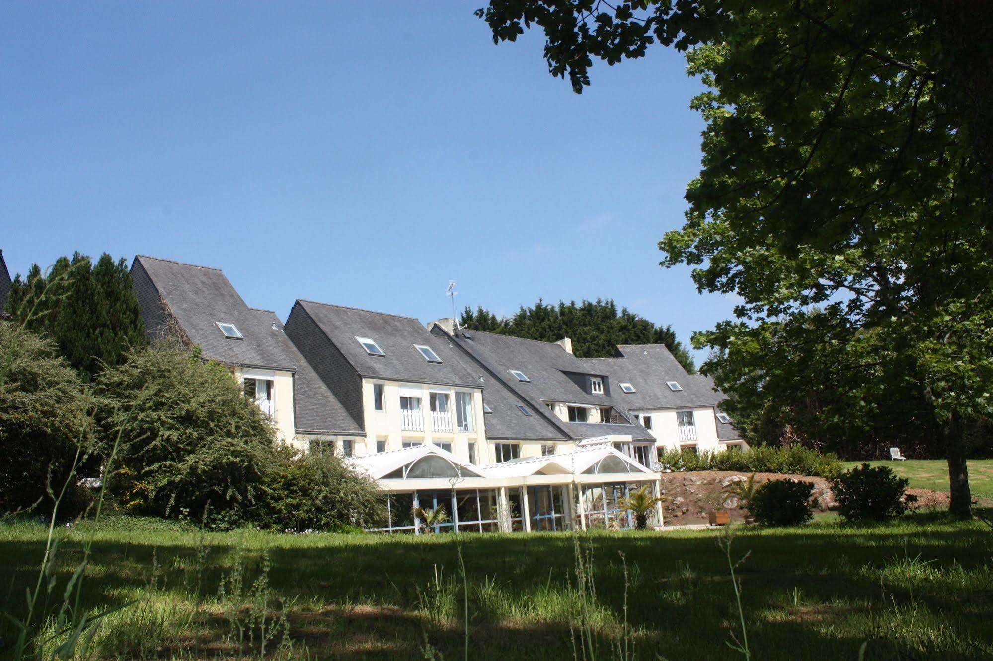 Latitude Ouest Hotel Restaurant & Spa ロクロナン エクステリア 写真