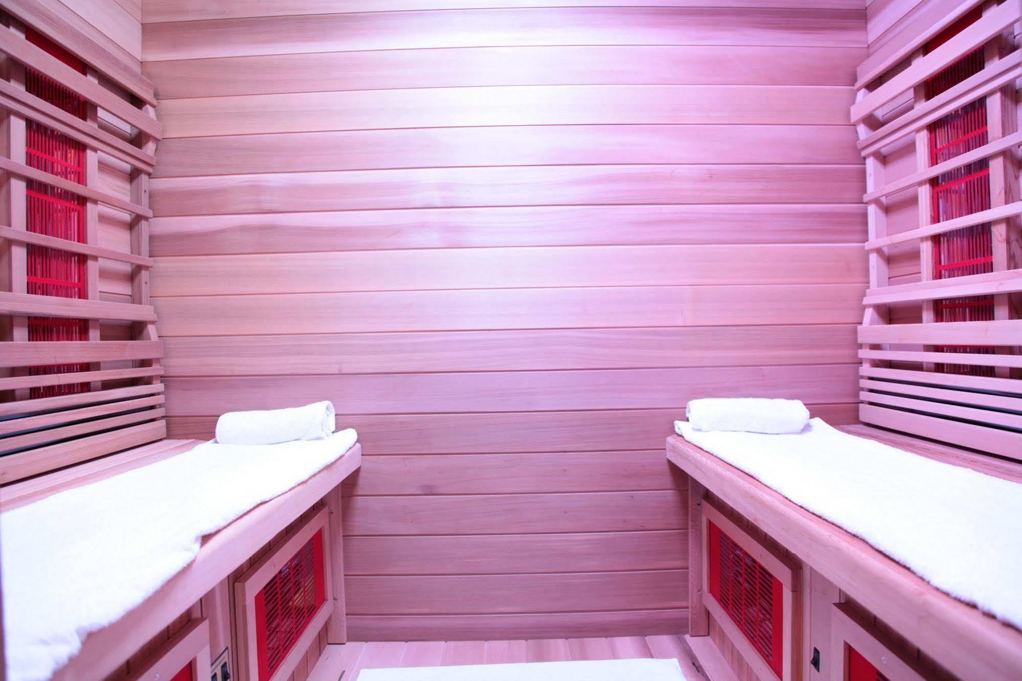 Latitude Ouest Hotel Restaurant & Spa ロクロナン エクステリア 写真